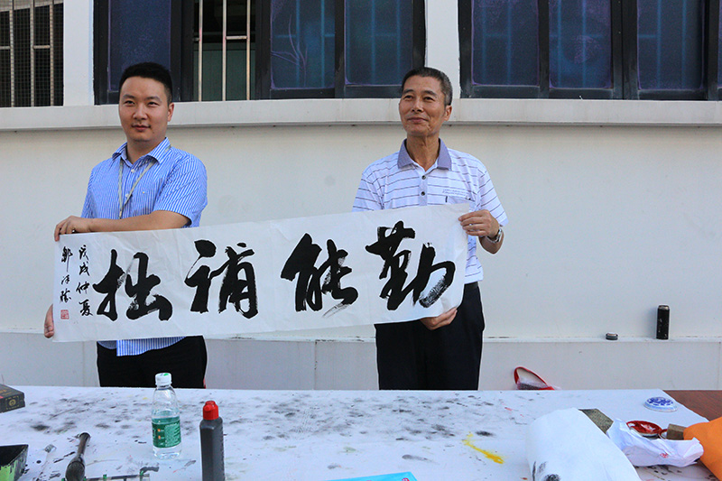 6686体育首页公司成功举办第一届“关爱生命，奉献爱心”无偿献血活动